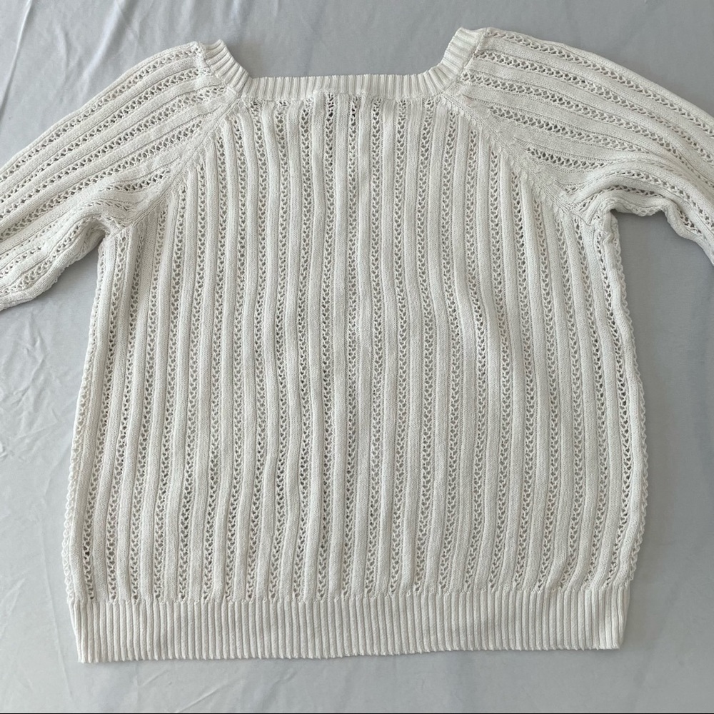 small white arizona jean co. sweater - Picture 4 of 4